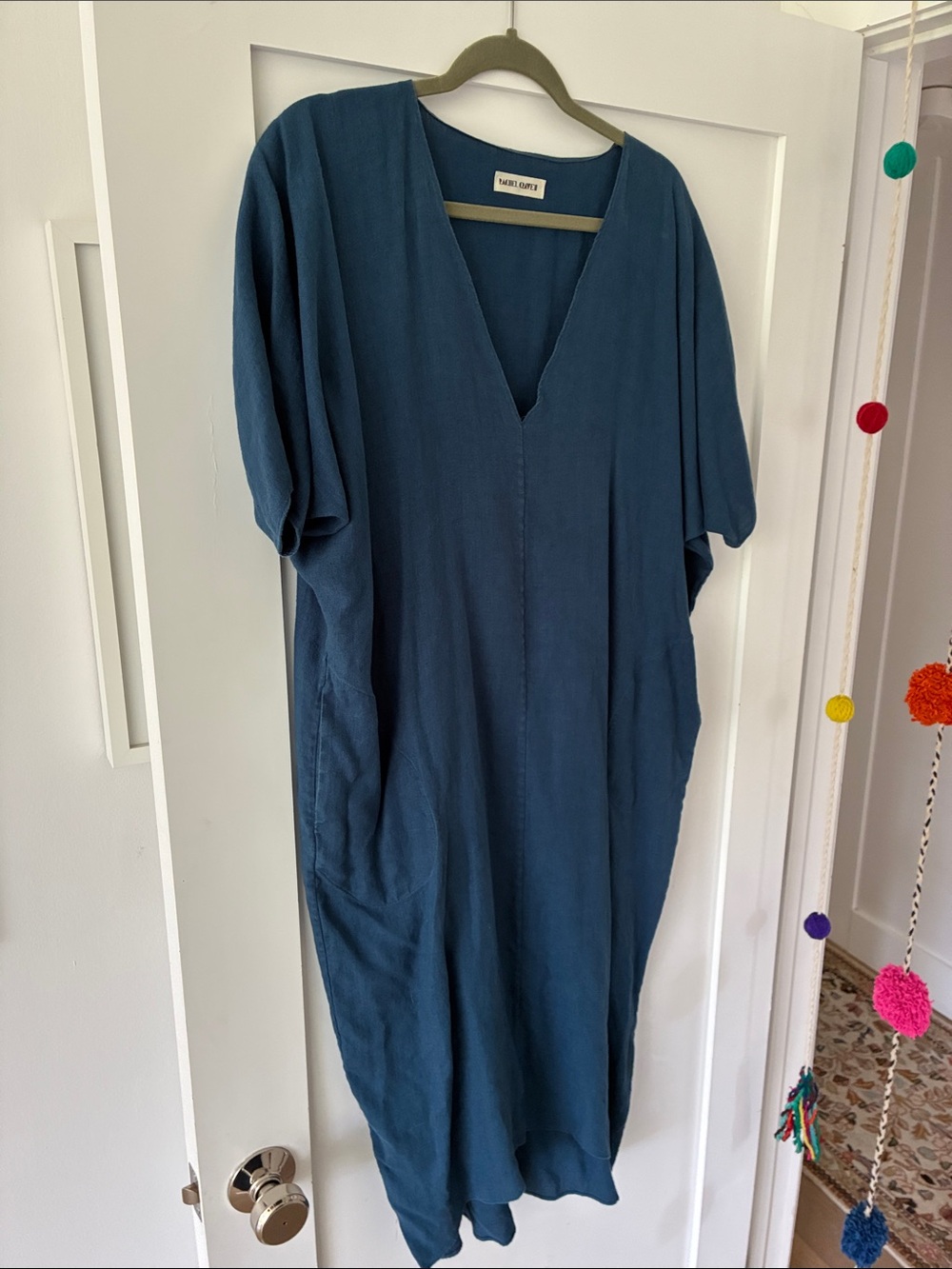 Rachel Craven V-Neck Maxi Dress with Relaxed Silhouette